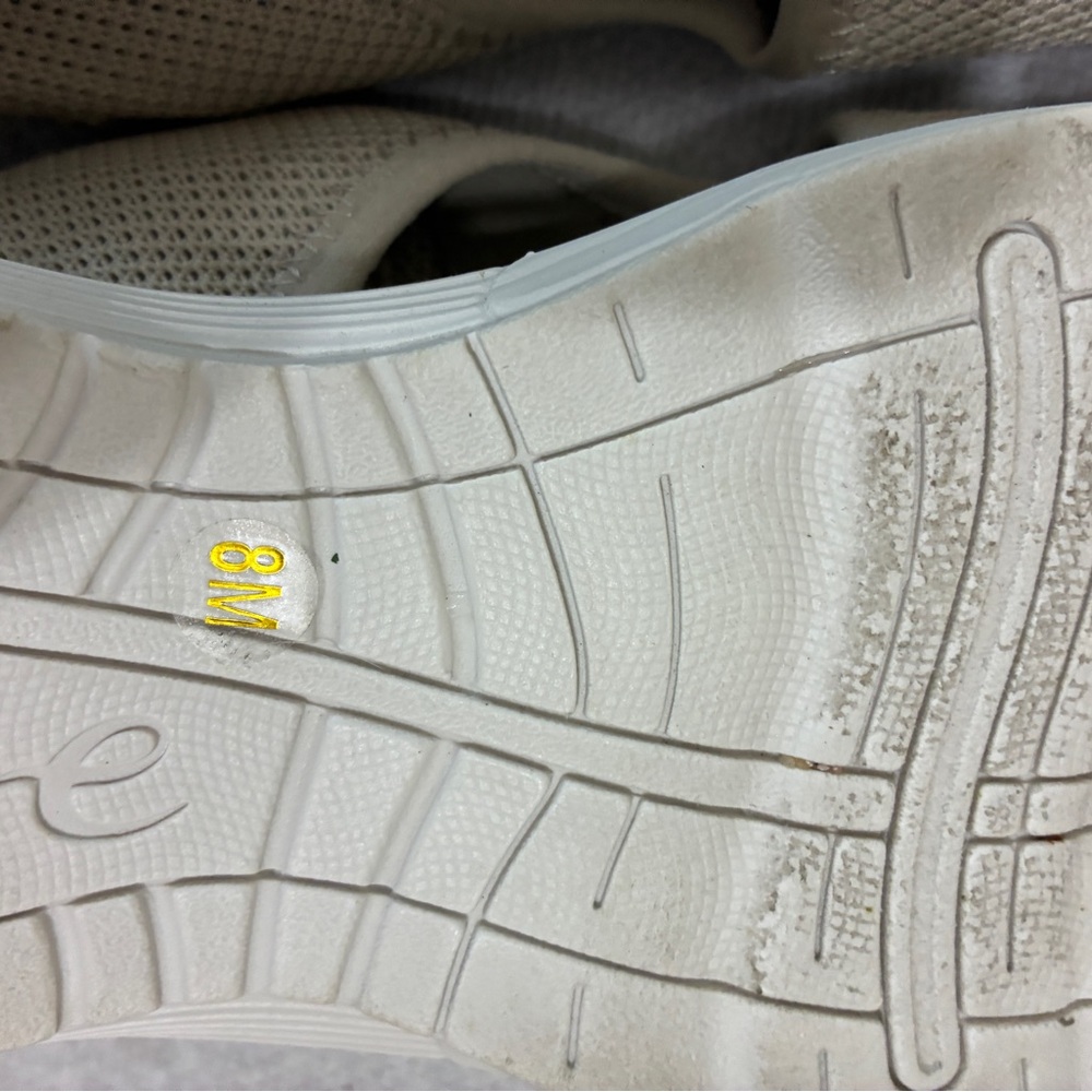 Easy Spirit Beige Mesh Slip-On Sandals - Picture 8 of 9